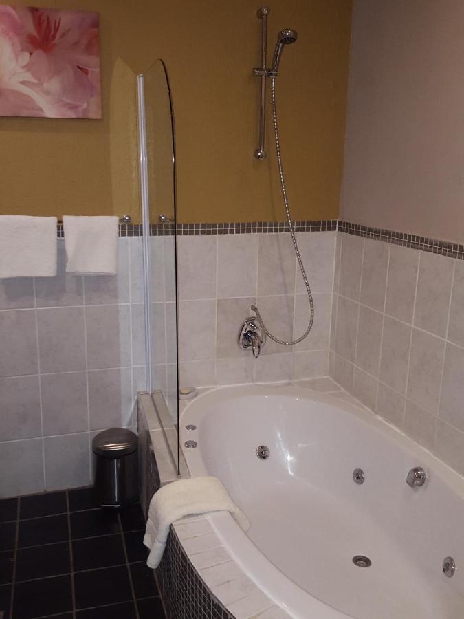 Grace Place BnB Pretoria Bed & Breakfast Exterior foto