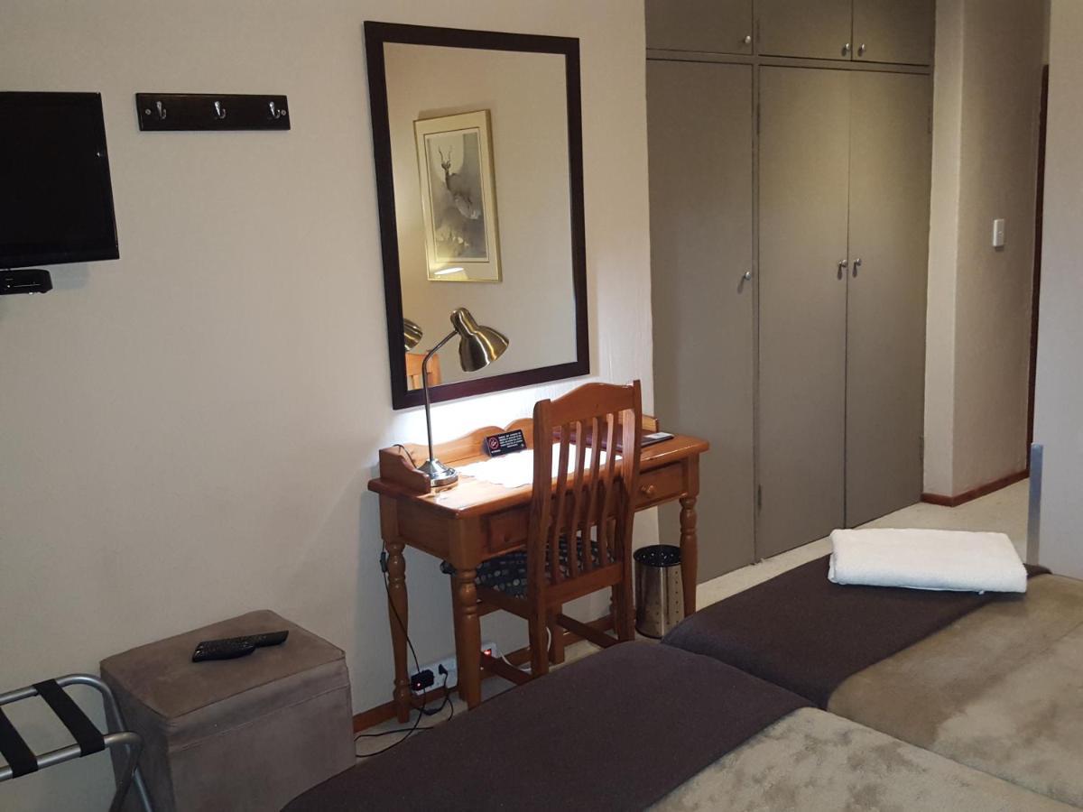 Grace Place BnB Pretoria Bed & Breakfast Exterior foto
